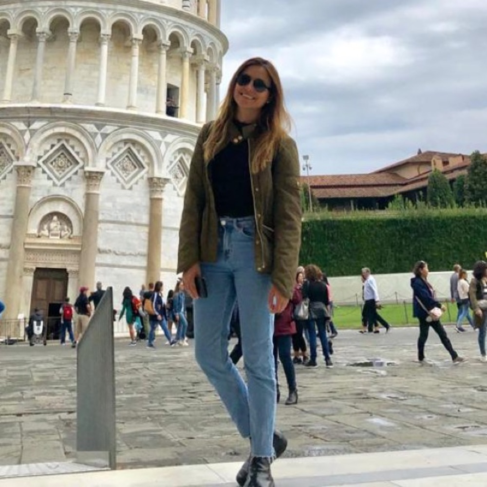 Meet your Posher, Laura
